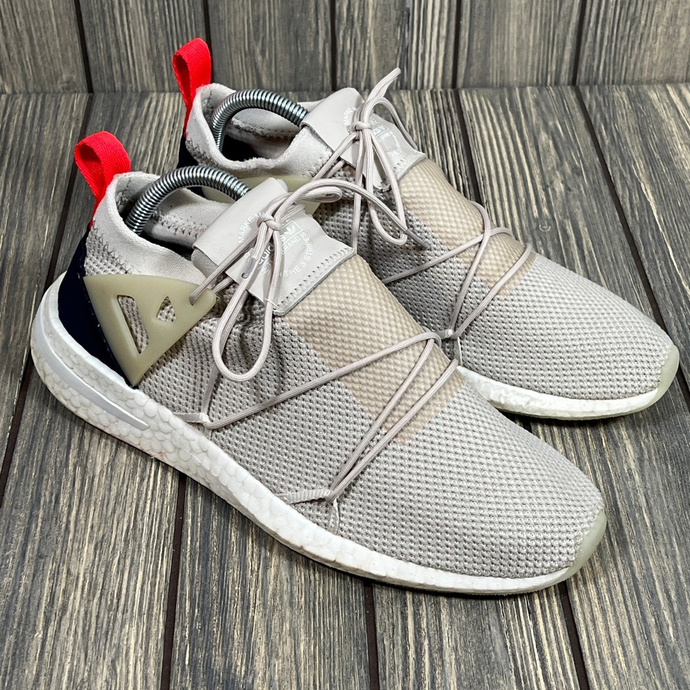 Adidas Boost Sneaker Men 9.5 Grey Running‎ Shoes D63413 Athleisure Gym Exercise